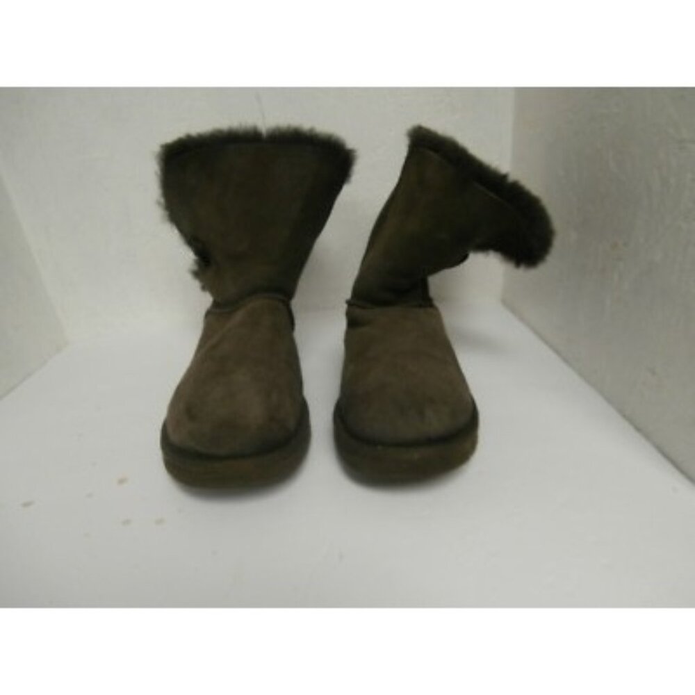 Ugg Women's 5803 Bailey Button Dark Brown Size 5 USED!!!! - Picture 2 of 5